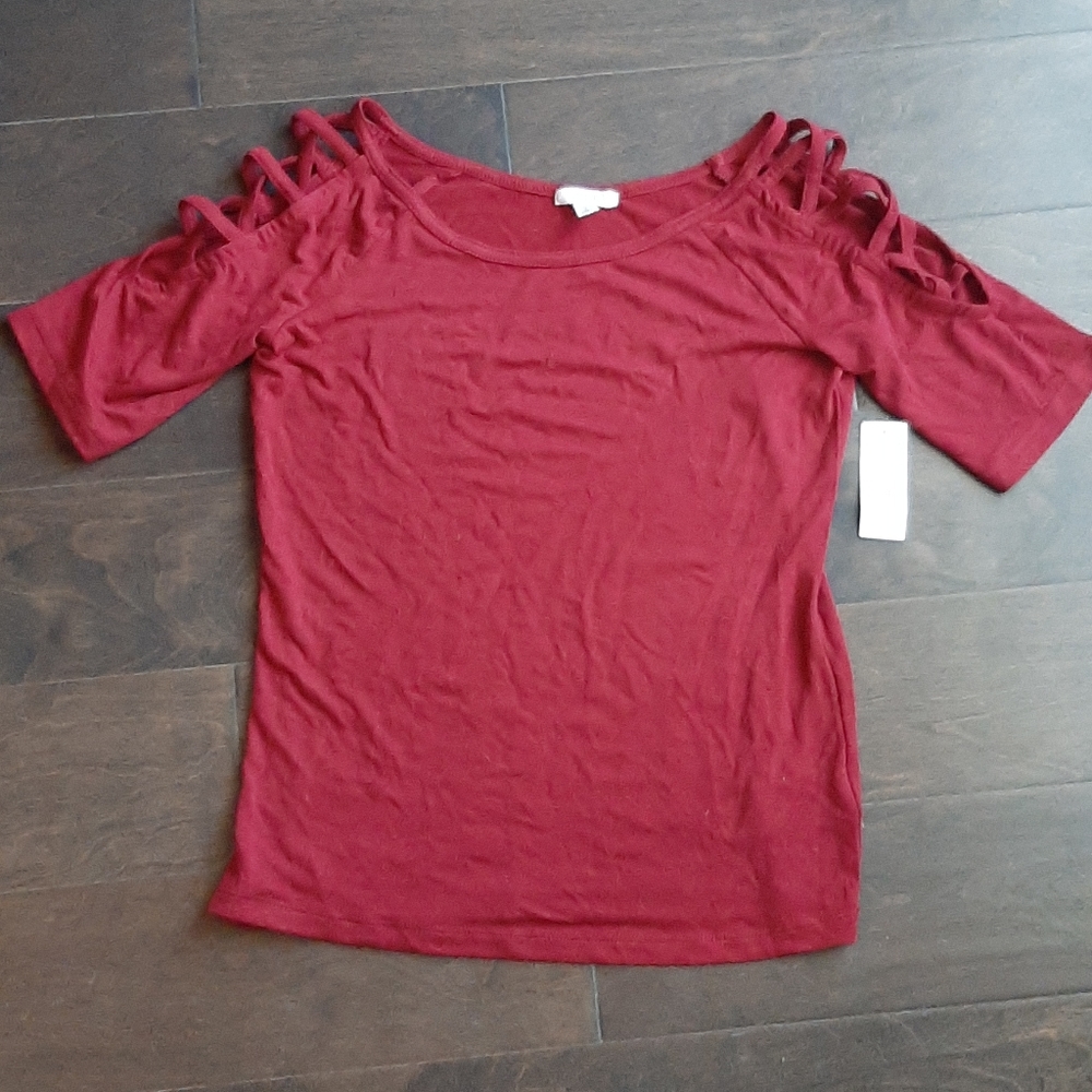 NWT cold shoulder top